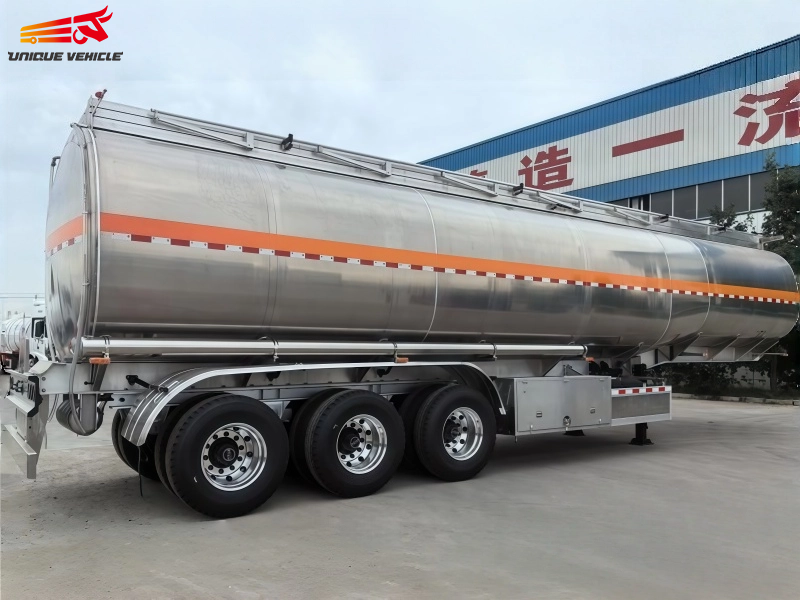 45,000 Liters Aluminum Tanker Trailer - Image 2